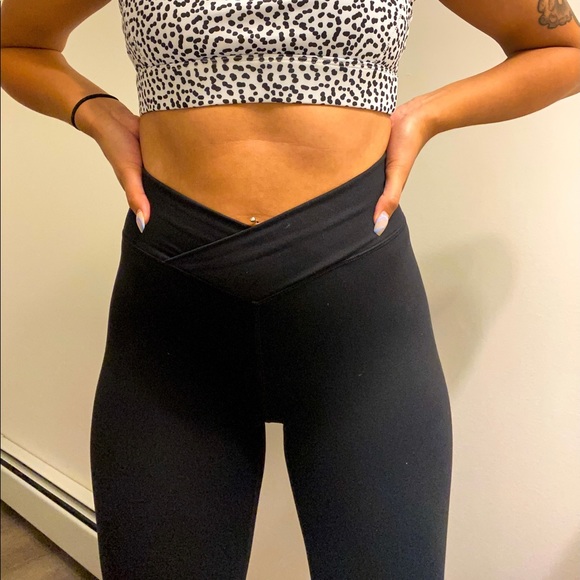 Legacy Leggings - Picture 2 of 3